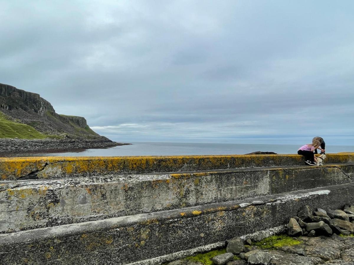 Flora'S Cliff View Villa Kilmuir  Eksteriør billede